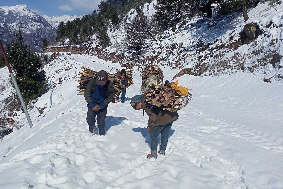 snow humla.jpg